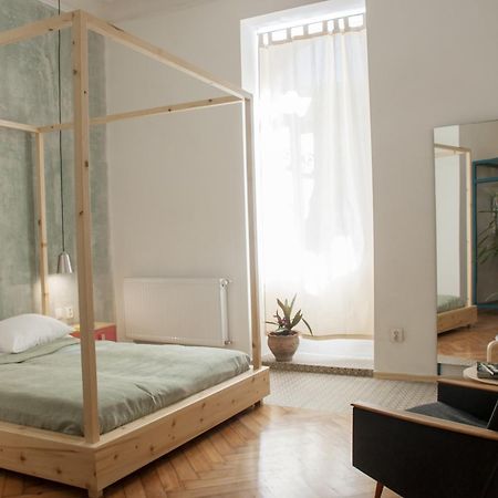 Black Tomato Tbilisi Hotel Екстериор снимка